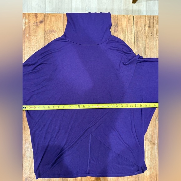 GJB New York Women’s Gorgeous Purple Cowlneck Fall/Winter Poncho Sweater Wrap Lg - Picture 6 of 8